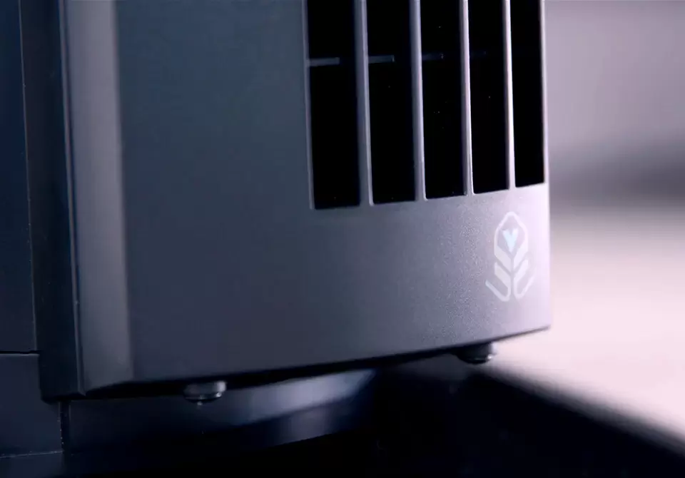 Closeup OZI42DC Oscillating tower base.